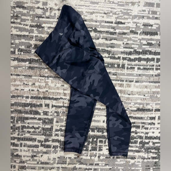 Lole Highrise Blue Army Print Leggings Size Small - Picture 7 of 12